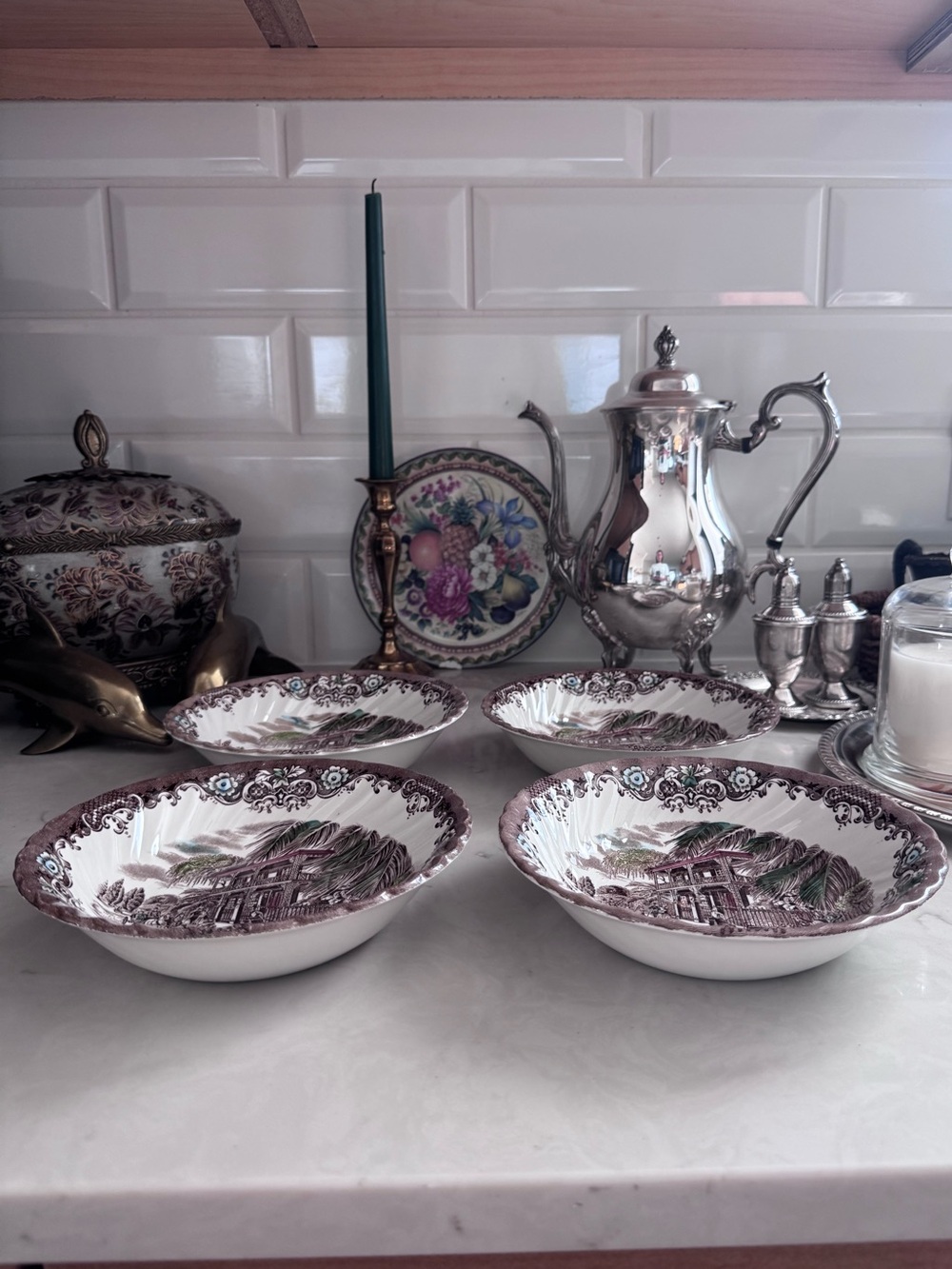 Vintage Johnson Bros Heritage Hall England Soup&Cereal Bowl Set of 4